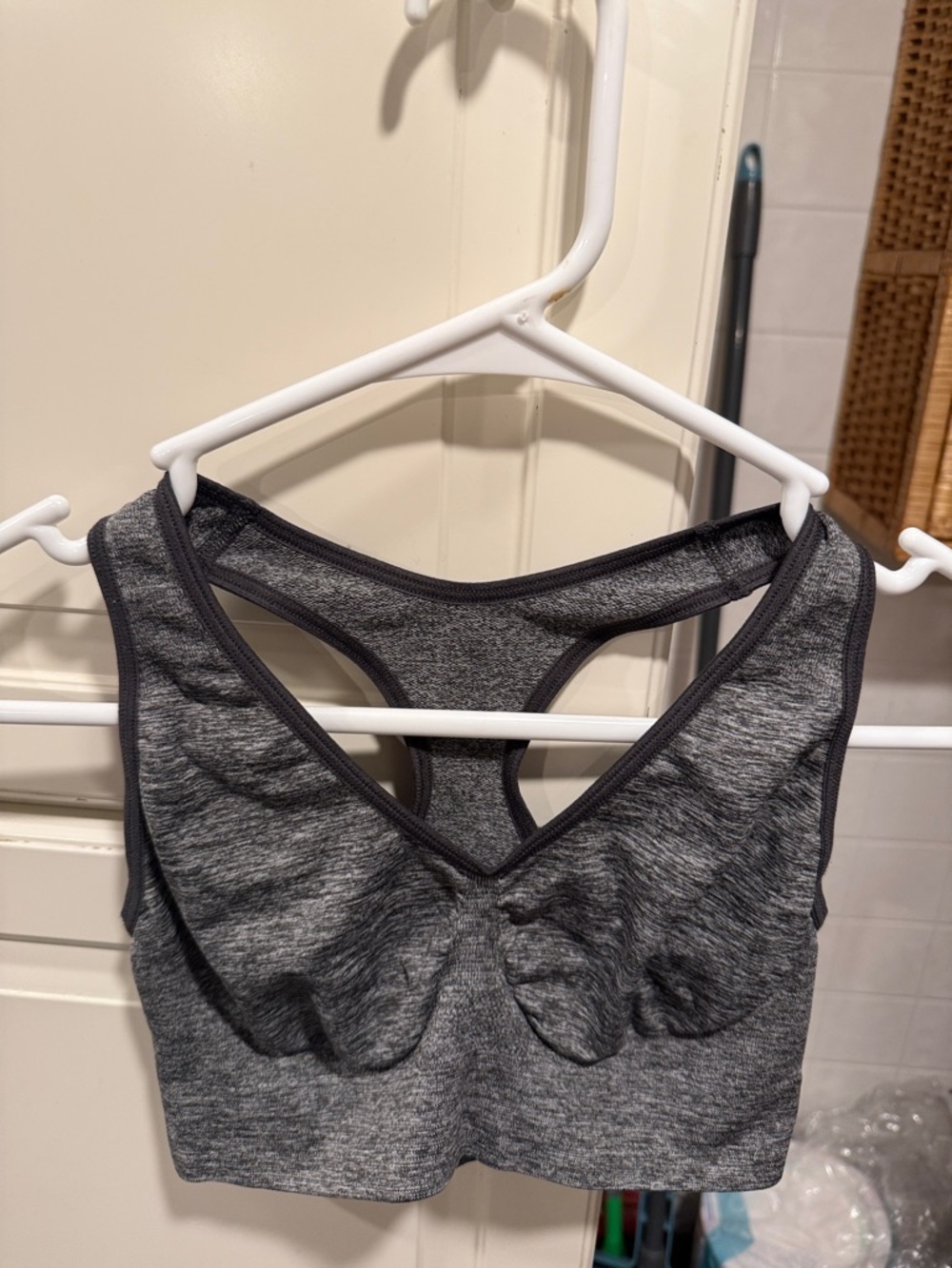 Unbranded lot of women’s clothes size large 3:21